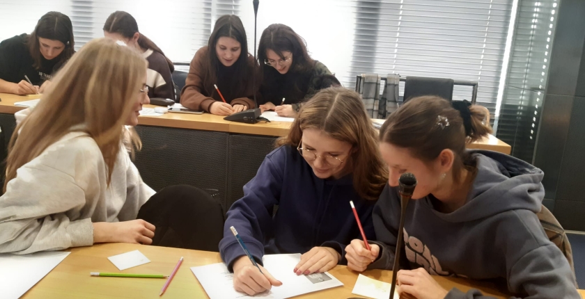 Warsztaty Design Thinking na Wydziale Automatyki, Elektroniki I Informatyki 